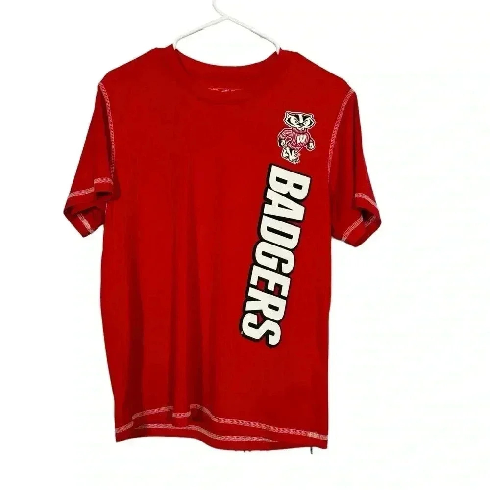 Wisconsin Badgers Football Boys Youth XL (20) Red Graphic Short Sleeve Shirt